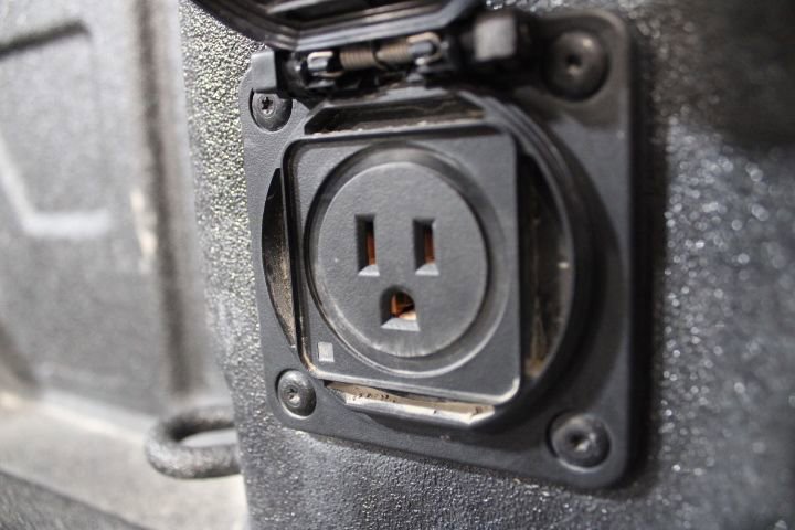 Used 2024 Chevrolet Silverado 1500 LTZ w/ LTZ Premium Package image 15