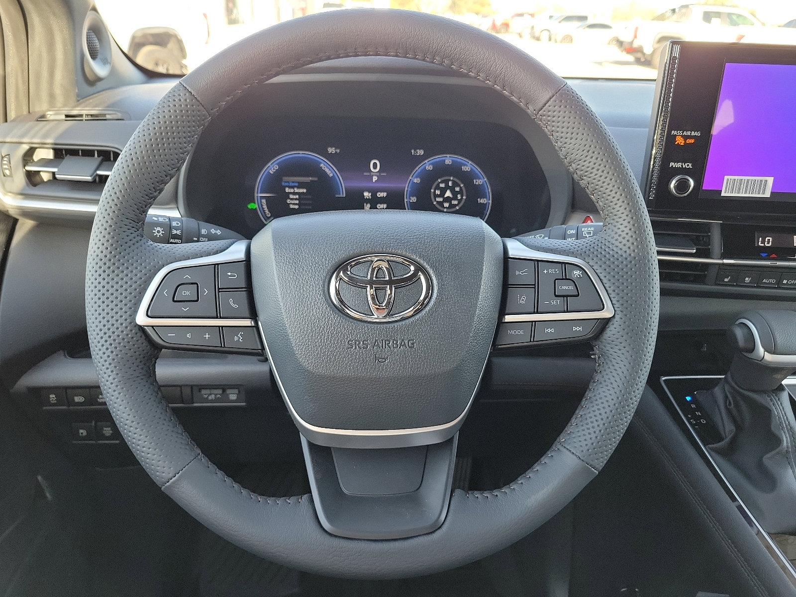 New 2025 Toyota Sienna Platinum image 19