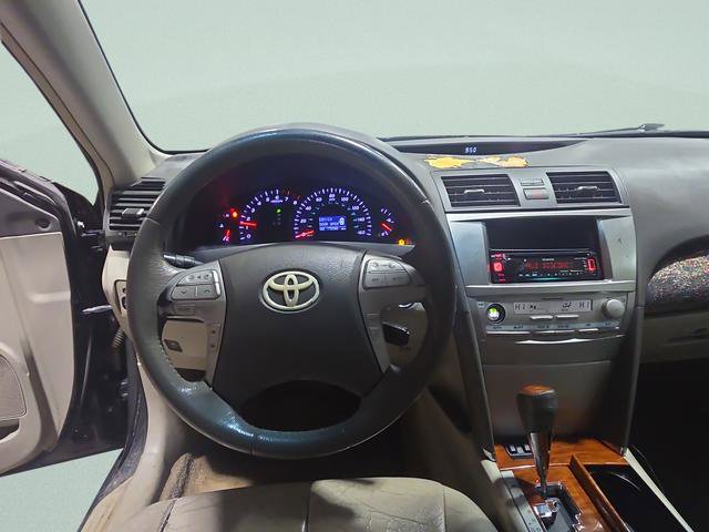 Used 2011 Toyota Camry XLE w/ XLE Extra-Value Pkg #1 image 18