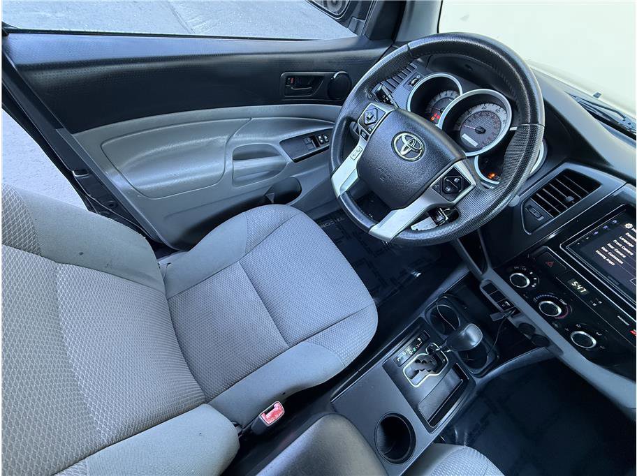 Used 2014 Toyota Tacoma 2WD Access Cab w/ Convenience Package image 10