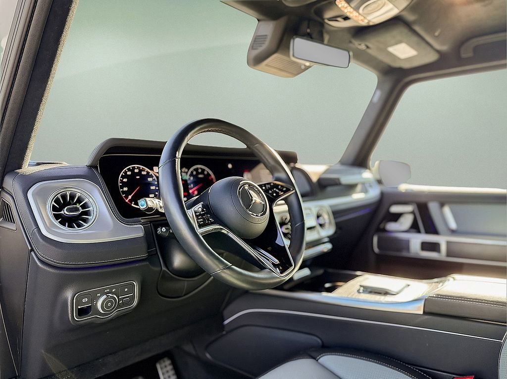 Used 2025 Mercedes-Benz G 550 w/ Manufactur Interior Package image 12