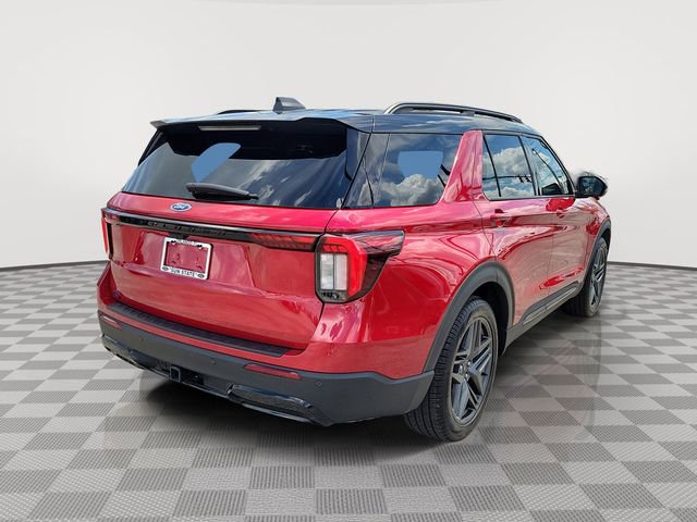 Certified 2025 Ford Explorer ST-Line w/ Premium Package RWD image 5
