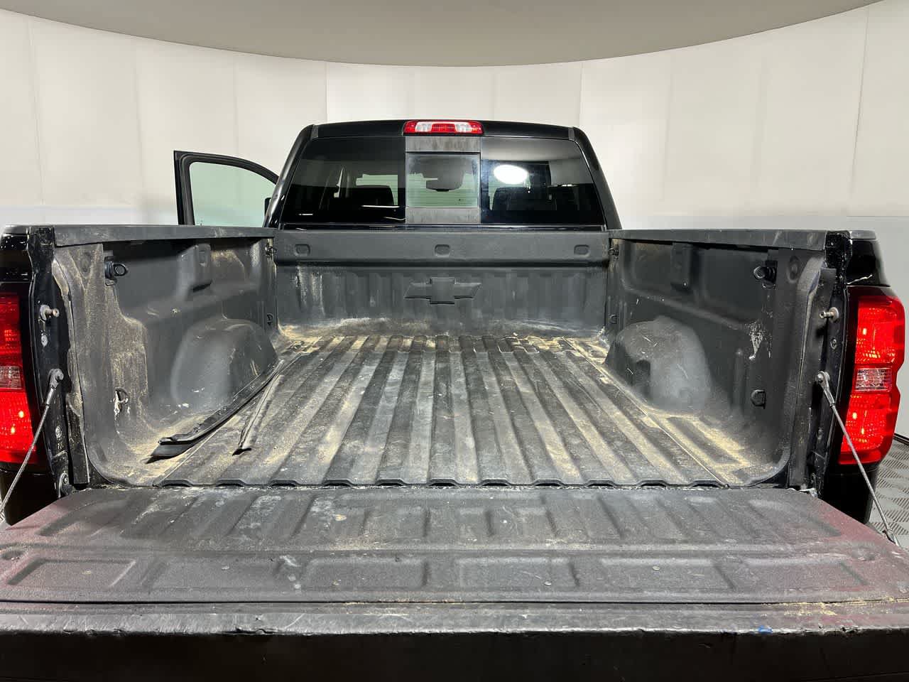 Used 2017 Chevrolet Silverado 3500 High Country w/ Duramax Plus Package AWD/4WD image 28