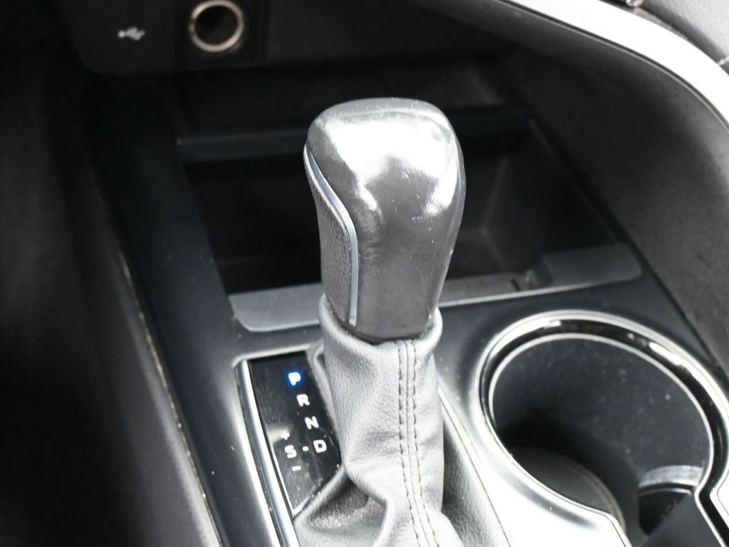 Used 2020 Toyota Camry SE image 20