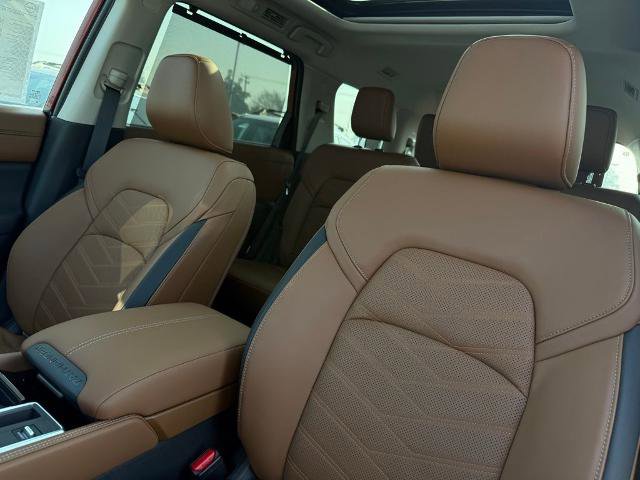 New 2025 Nissan Pathfinder Platinum image 15