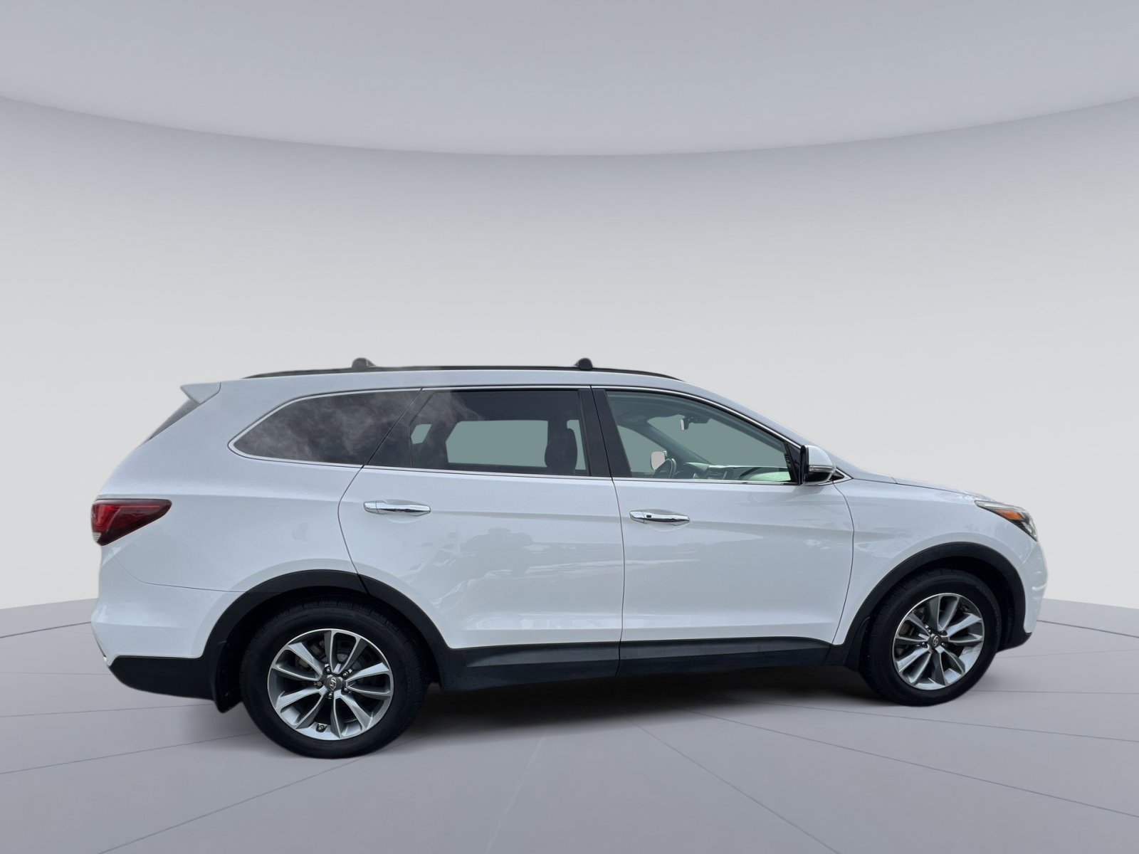 Used 2017 Hyundai Santa Fe Limited image 10