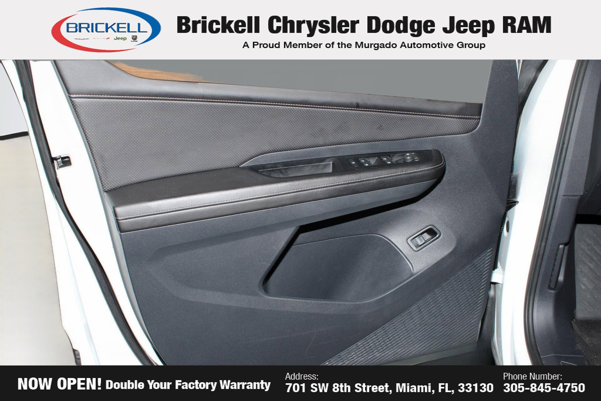Used 2025 Volkswagen Atlas SE FWD image 23