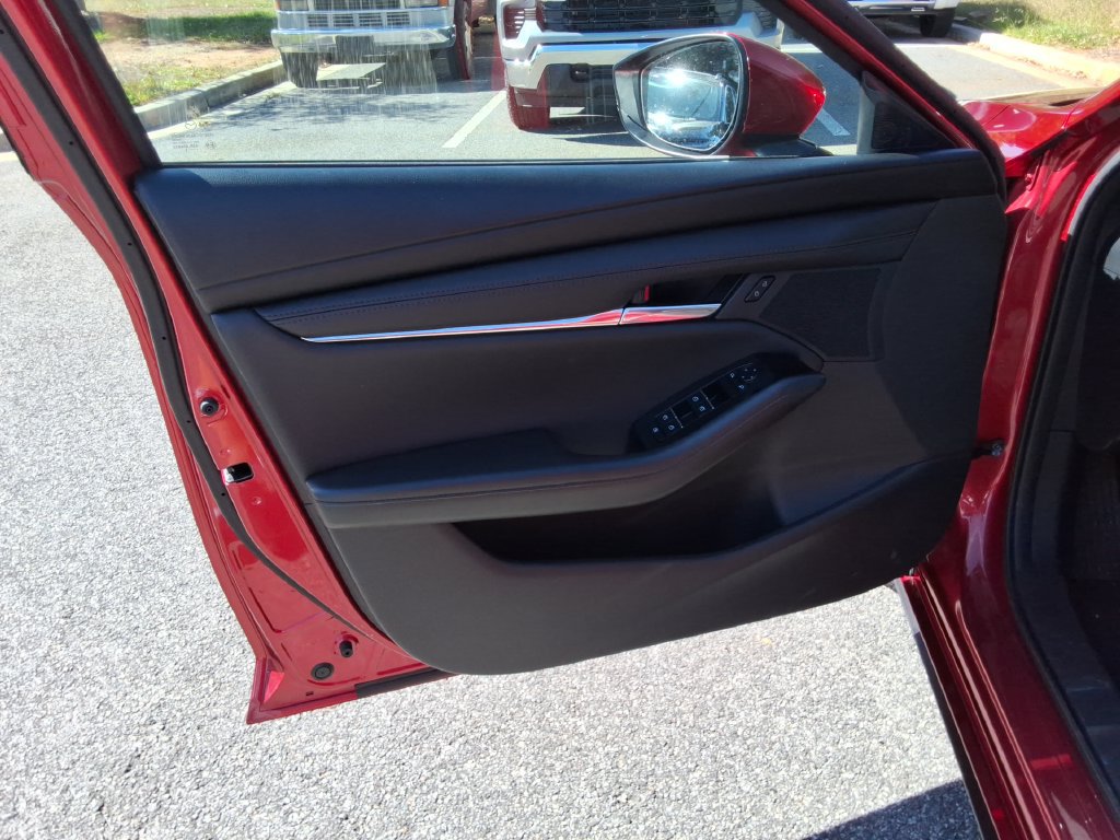 Used 2025 MAZDA MAZDA3 s FWD image 18