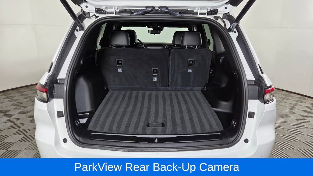 Used 2023 Jeep Grand Cherokee Altitude image 10