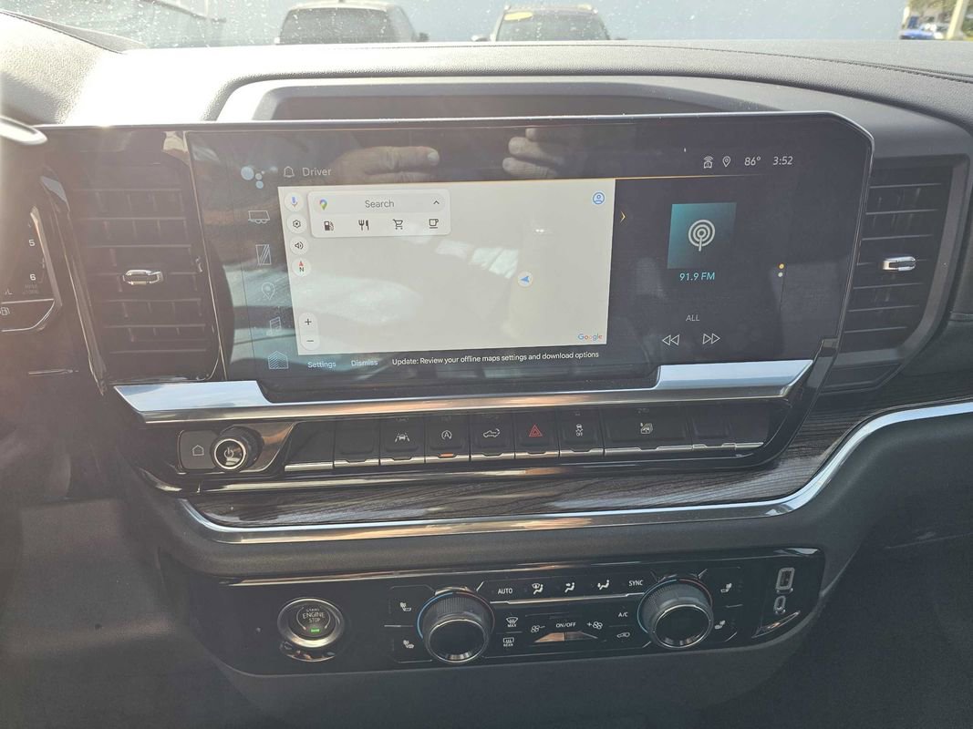 Used 2023 Chevrolet Silverado 1500 LT image 9