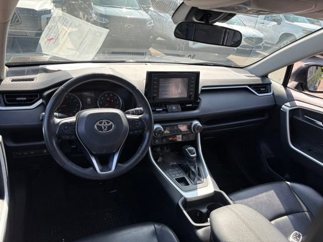 Used 2019 Toyota RAV4 XLE Premium w/ Cold Weather Package AWD/4WD image 10