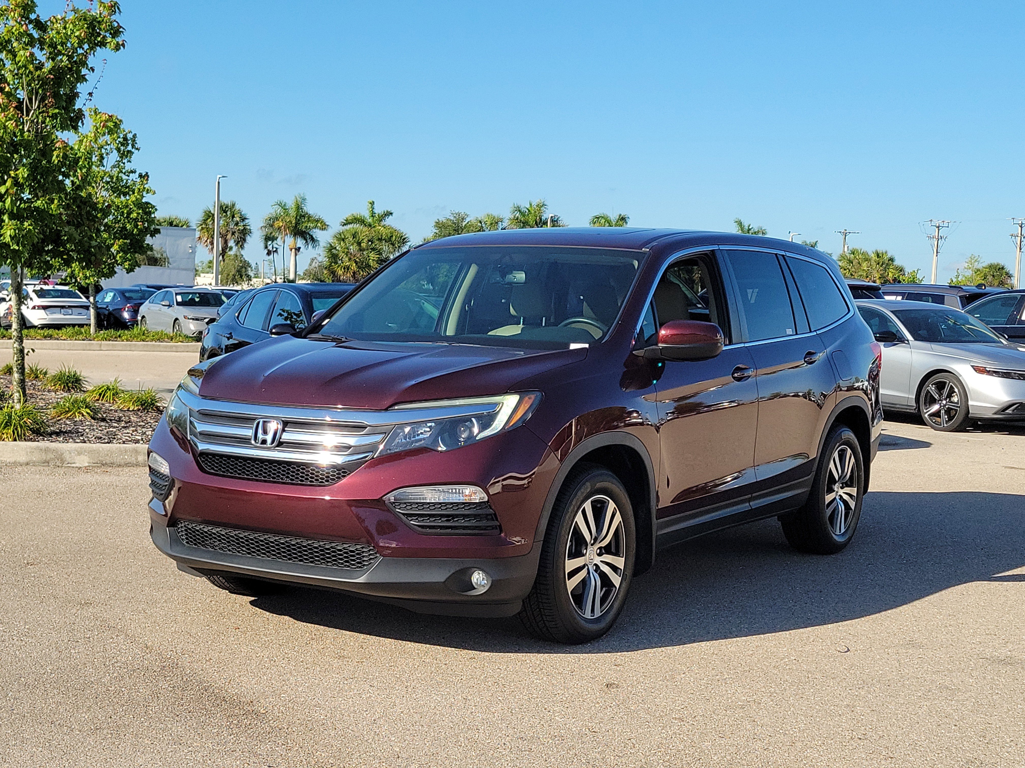 Used 2017 Honda Pilot EX-L image 3
