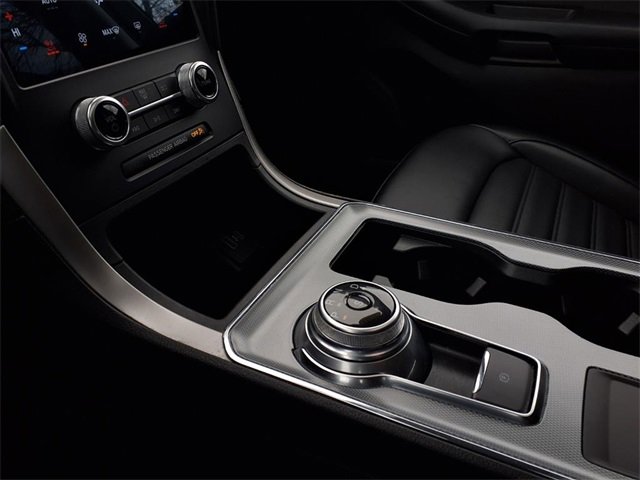 Used 2021 Ford Edge SEL w/ Convenience Package image 19