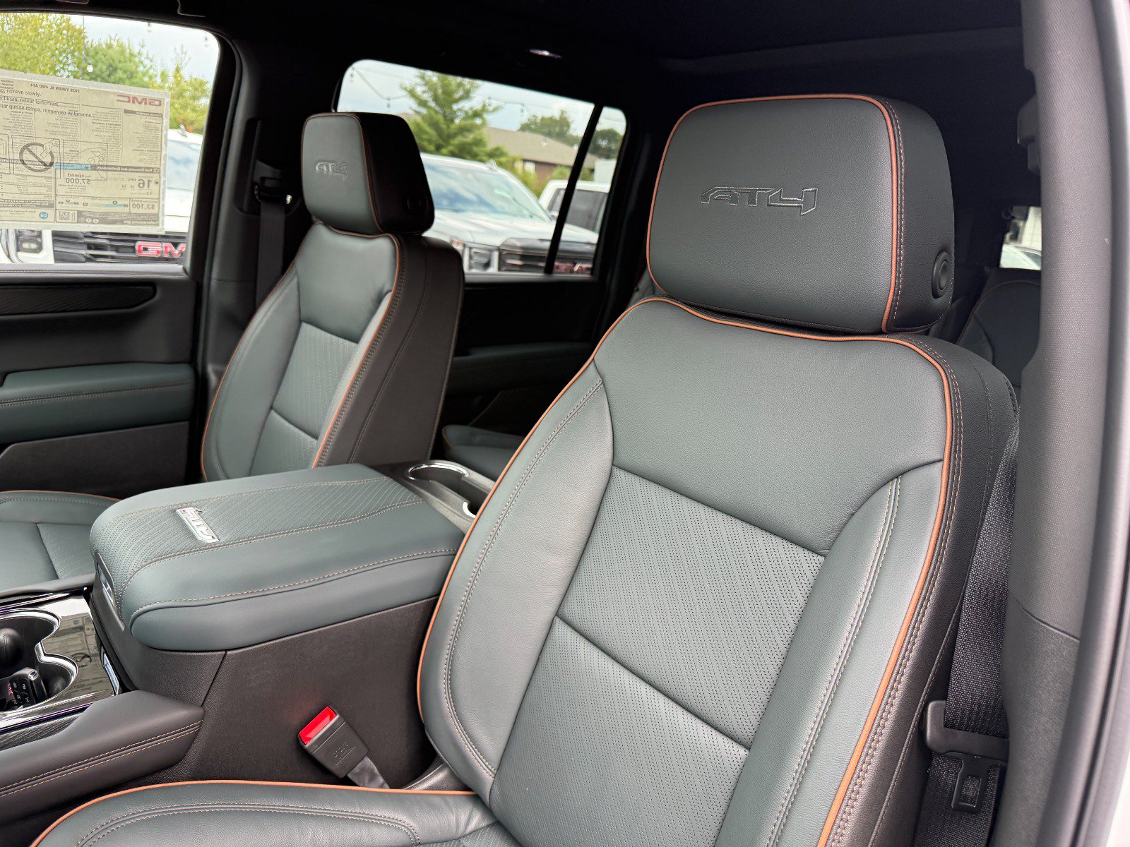 New 2026 GMC Yukon XL AT4 AWD/4WD image 14