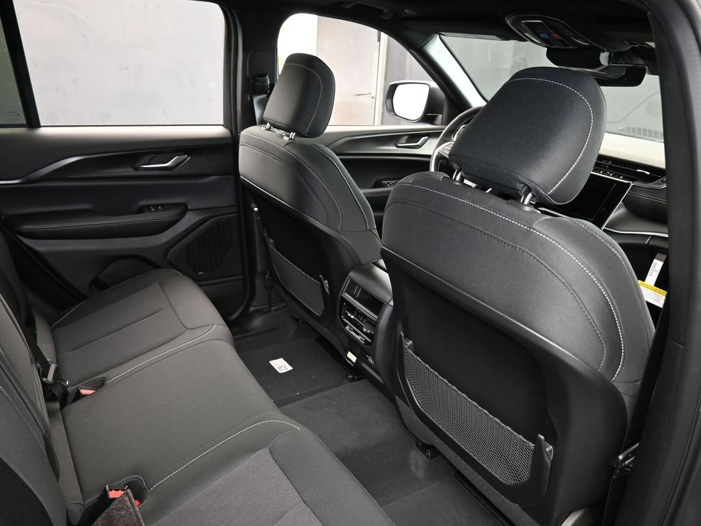 New 2026 Jeep Grand Cherokee Laredo X AWD/4WD image 40