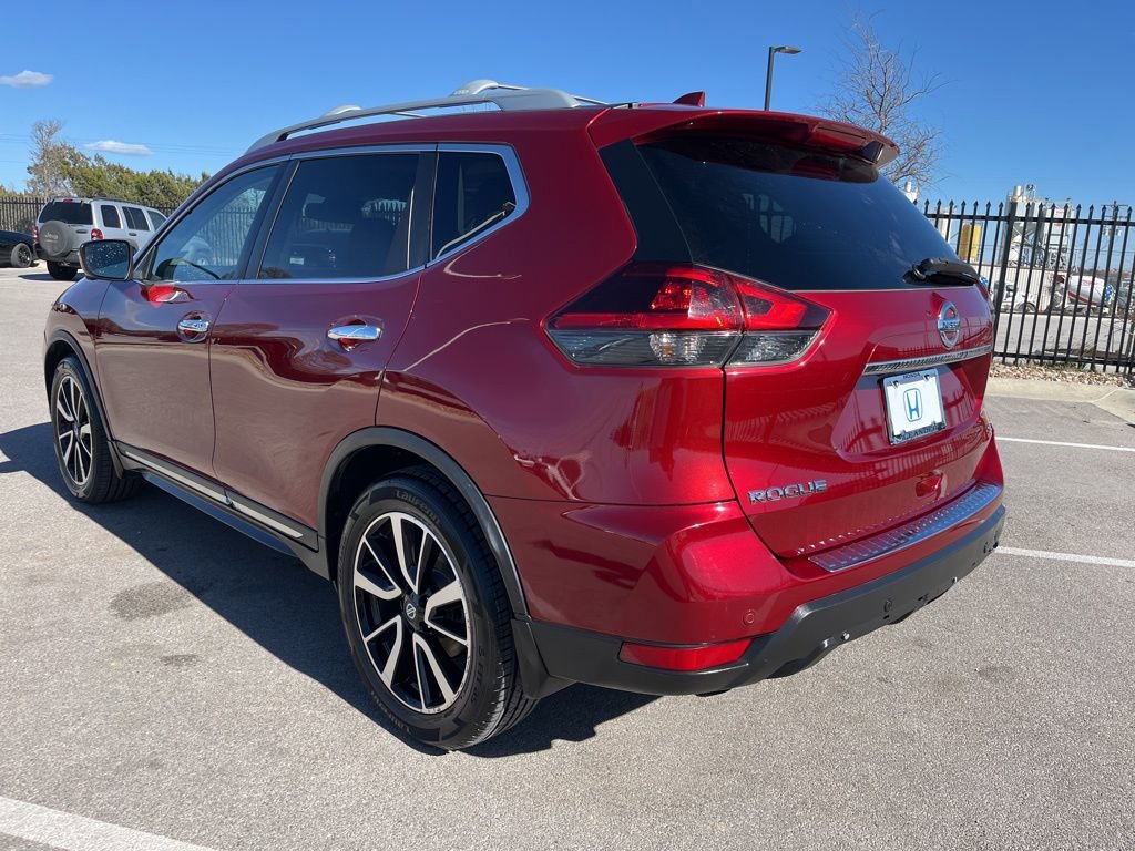 Used 2019 Nissan Rogue SL w/ Premium Package image 6