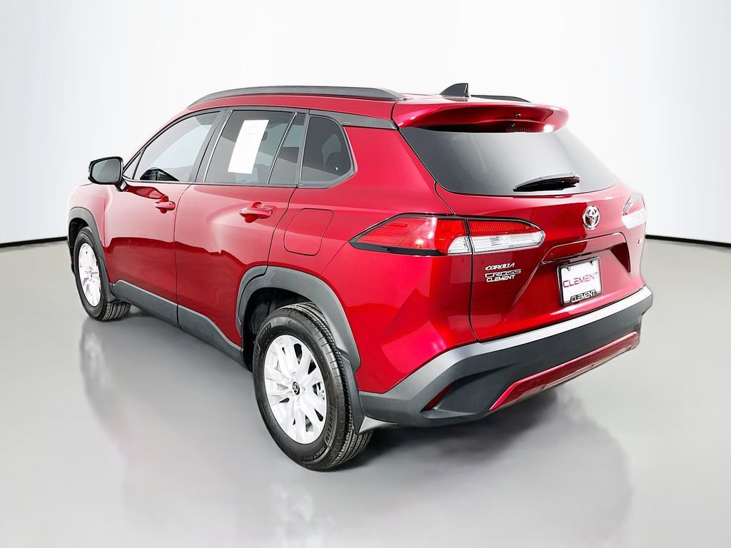 Used 2025 Toyota Corolla Cross LE w/ Moonroof Package FWD image 9