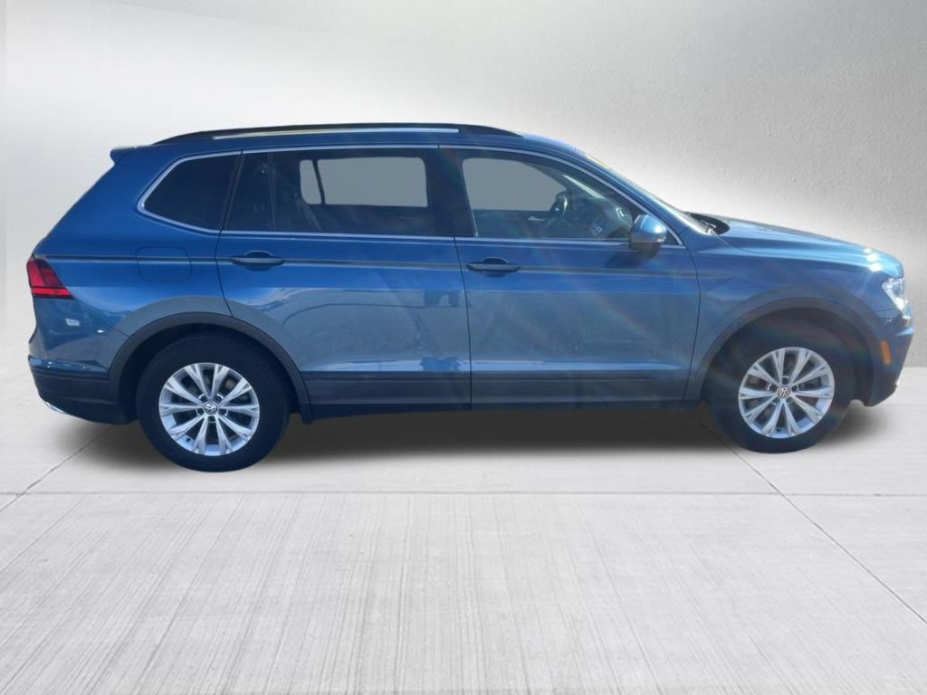 Used 2019 Volkswagen Tiguan SE w/ Panoramic Sunroof Package AWD/4WD image 4