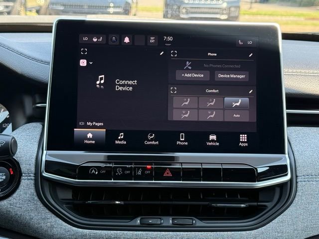 Used 2023 Jeep Compass Latitude w/ Sun and Sound Group image 38