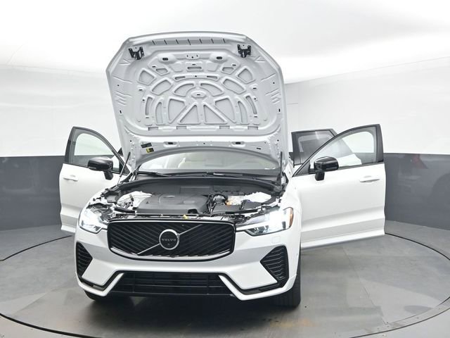 New 2026 Volvo XC60 T8 Plus w/ Protection Package Premier image 55