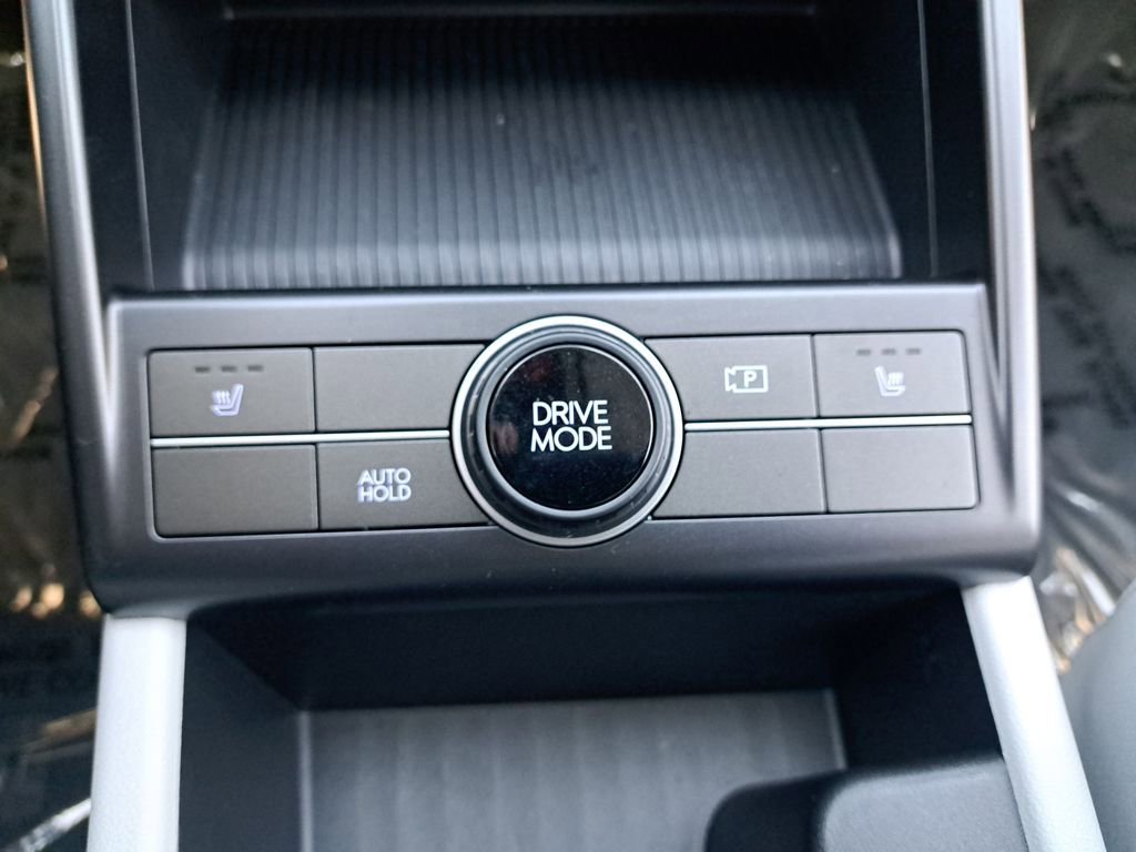 Used 2025 Hyundai Kona SEL image 28