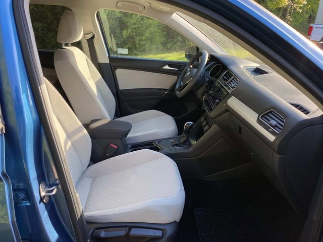 Used 2020 Volkswagen Tiguan S image 34