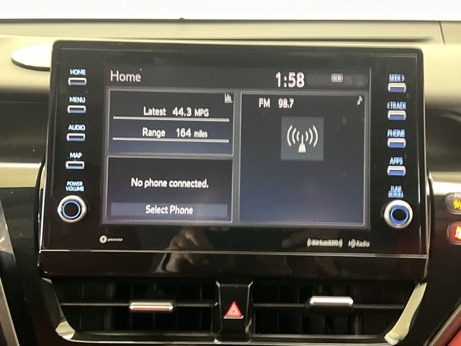 Used 2021 Toyota Camry XSE FWD image 19