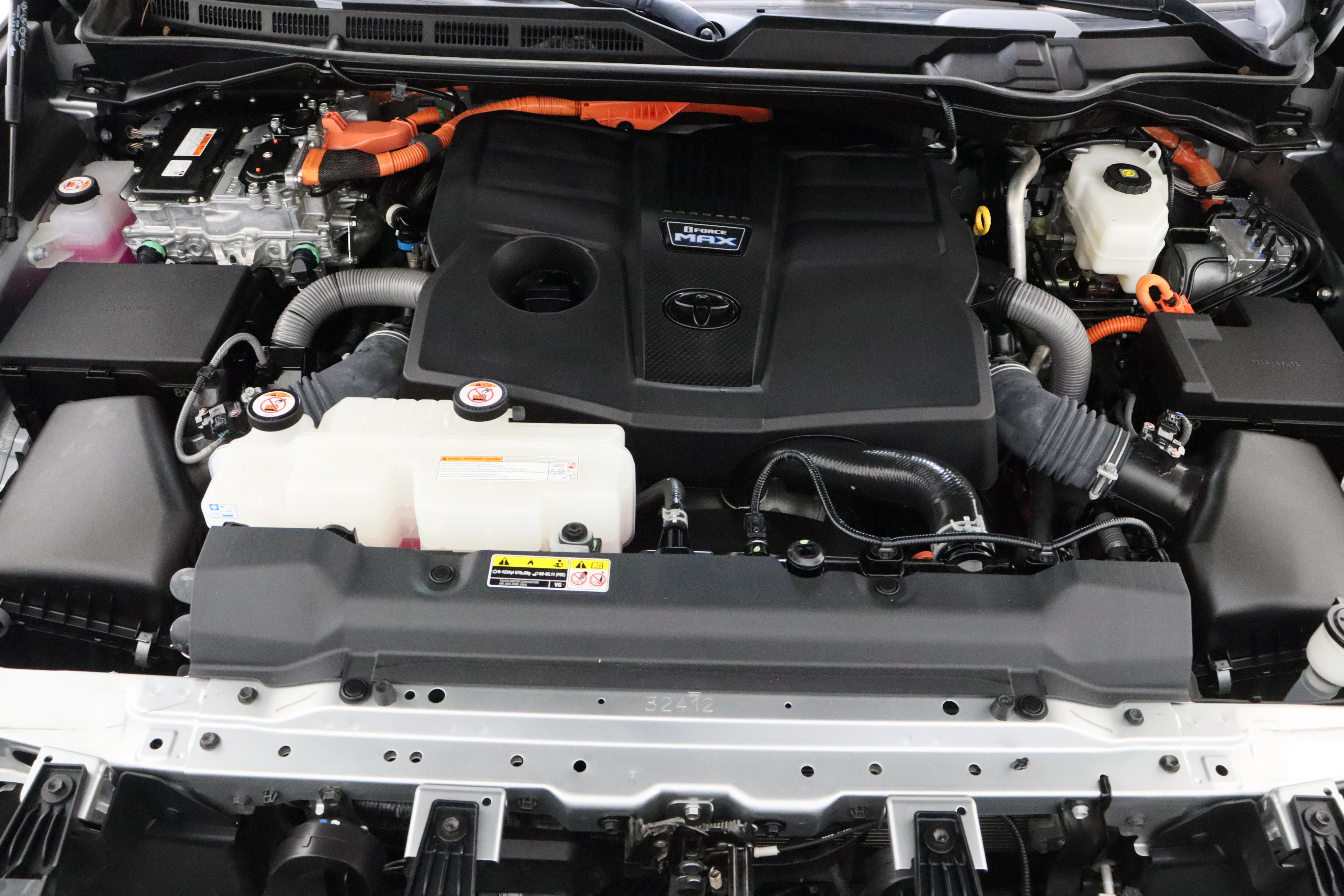 Used 2024 Toyota Tundra Limited w/ Power Package AWD/4WD image 41