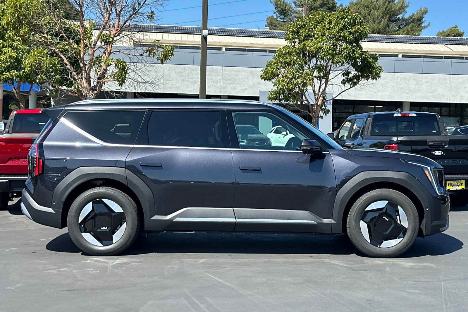 New 2026 Kia EV9 Wind AWD/4WD image 3