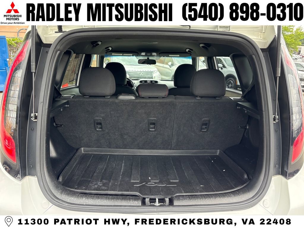 Used 2014 Kia Soul + FWD image 17