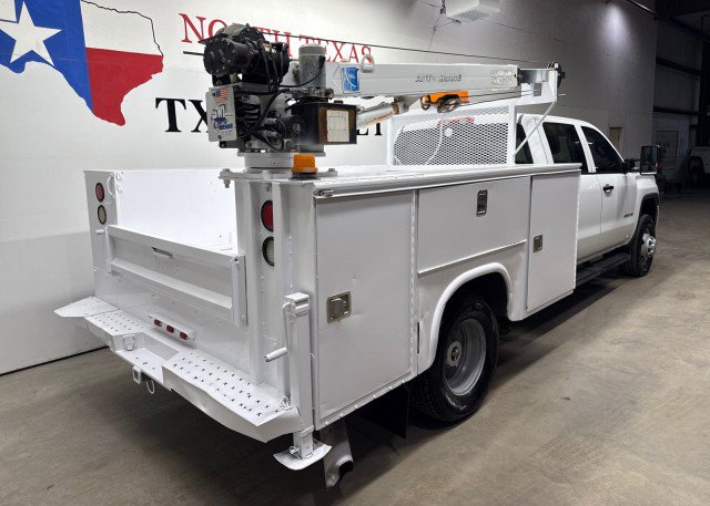 Used 2016 GMC Sierra 3500 4x4 Crew Cab w/ Sierra Convenience Package image 4