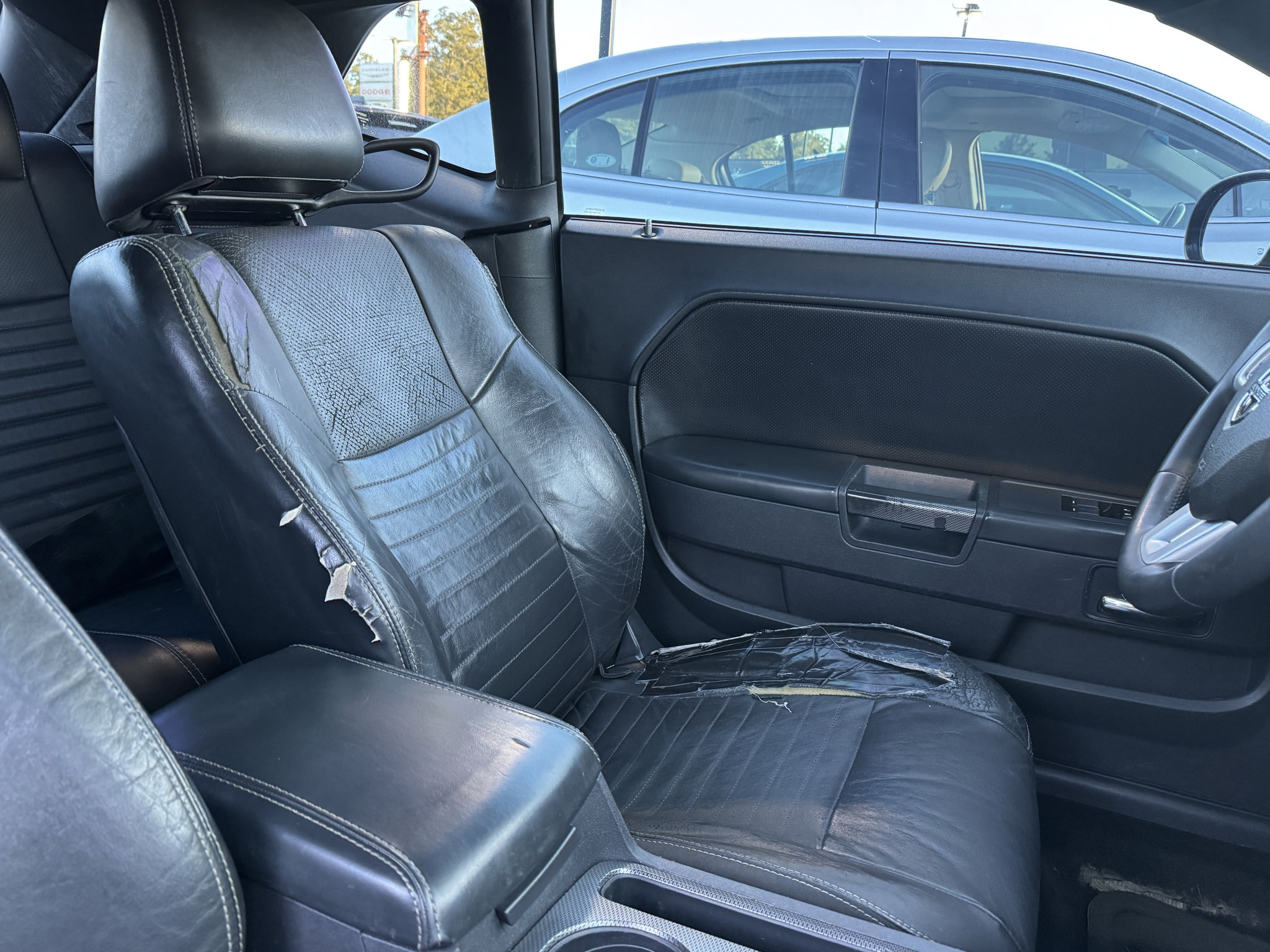 Used 2012 Dodge Challenger R/T Plus RWD image 7