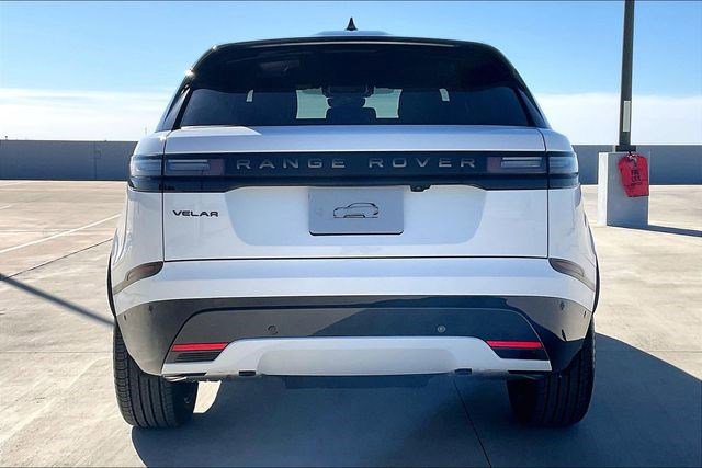 New 2026 Land Rover Range Rover Velar Dynamic SE image 4