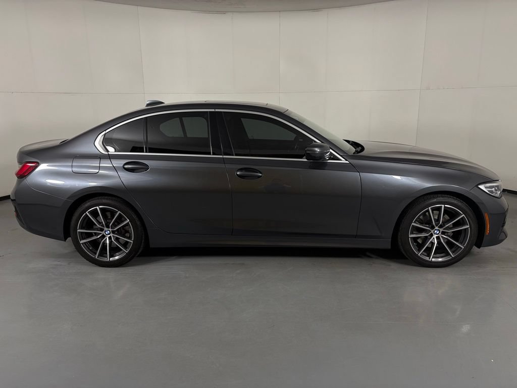 Used 2021 BMW 330i Sedan w/ Convenience Package RWD image 9
