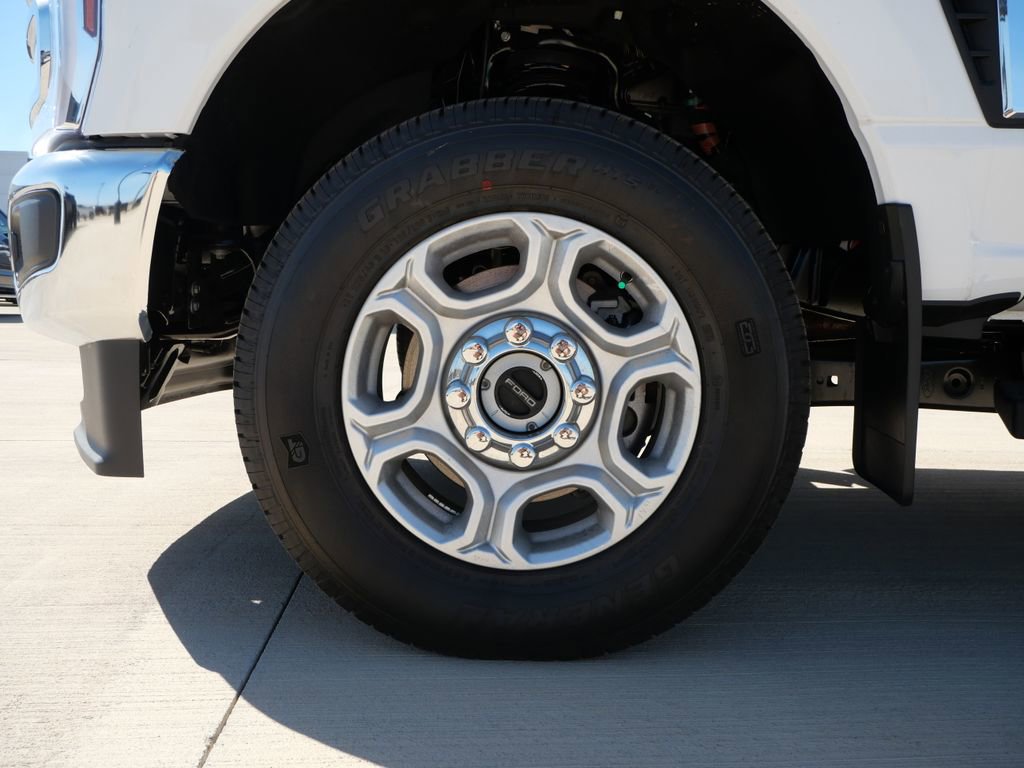 New 2026 Ford F250 XLT w/ XLT Premium Package image 11