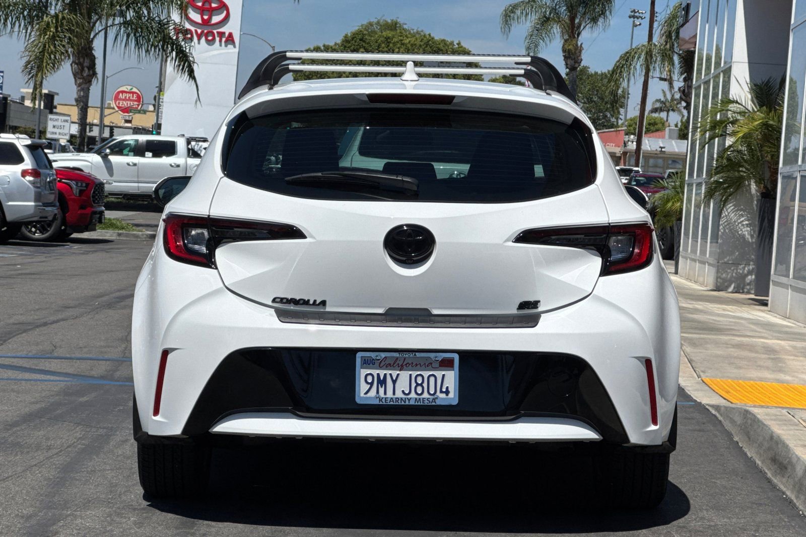 Certified 2025 Toyota Corolla SE FWD image 6