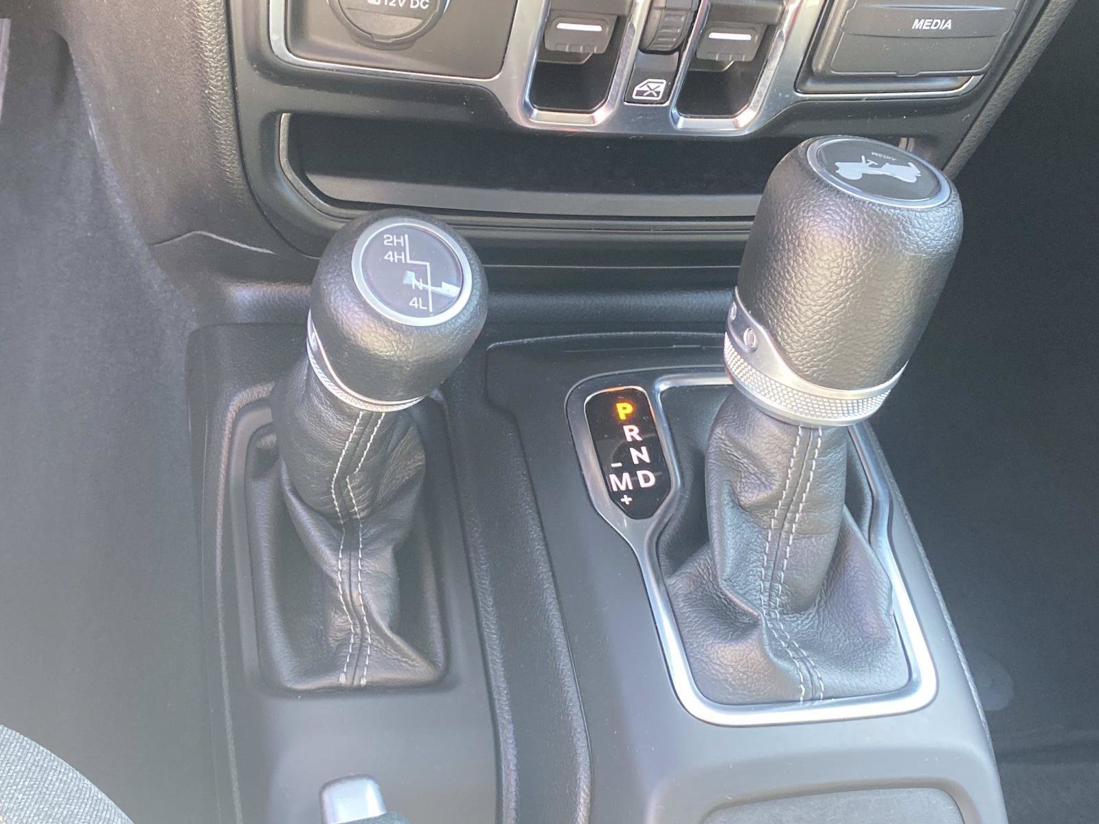 Used 2024 Jeep Wrangler Unlimited Sport AWD/4WD image 33