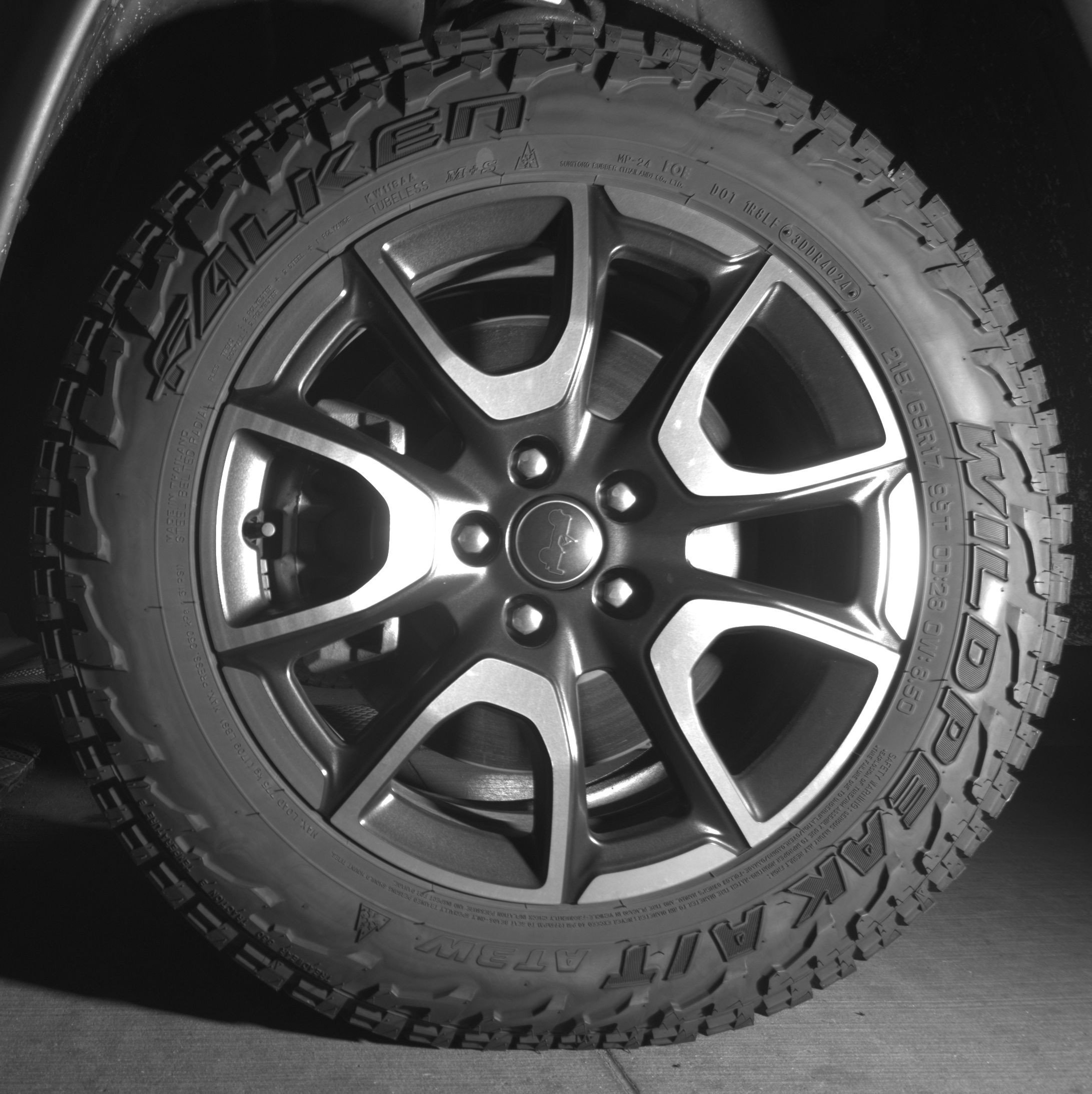 Used 2025 Jeep Compass Trailhawk image 12