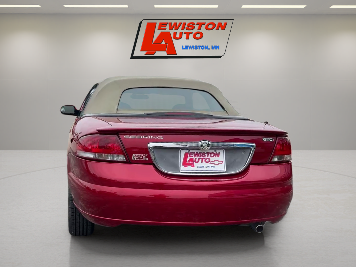 Used 2002 Chrysler Sebring GTC FWD image 4