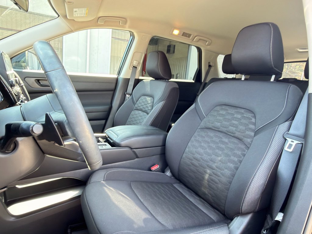 Certified 2025 Nissan Pathfinder SV w/ Cargo Package image 10