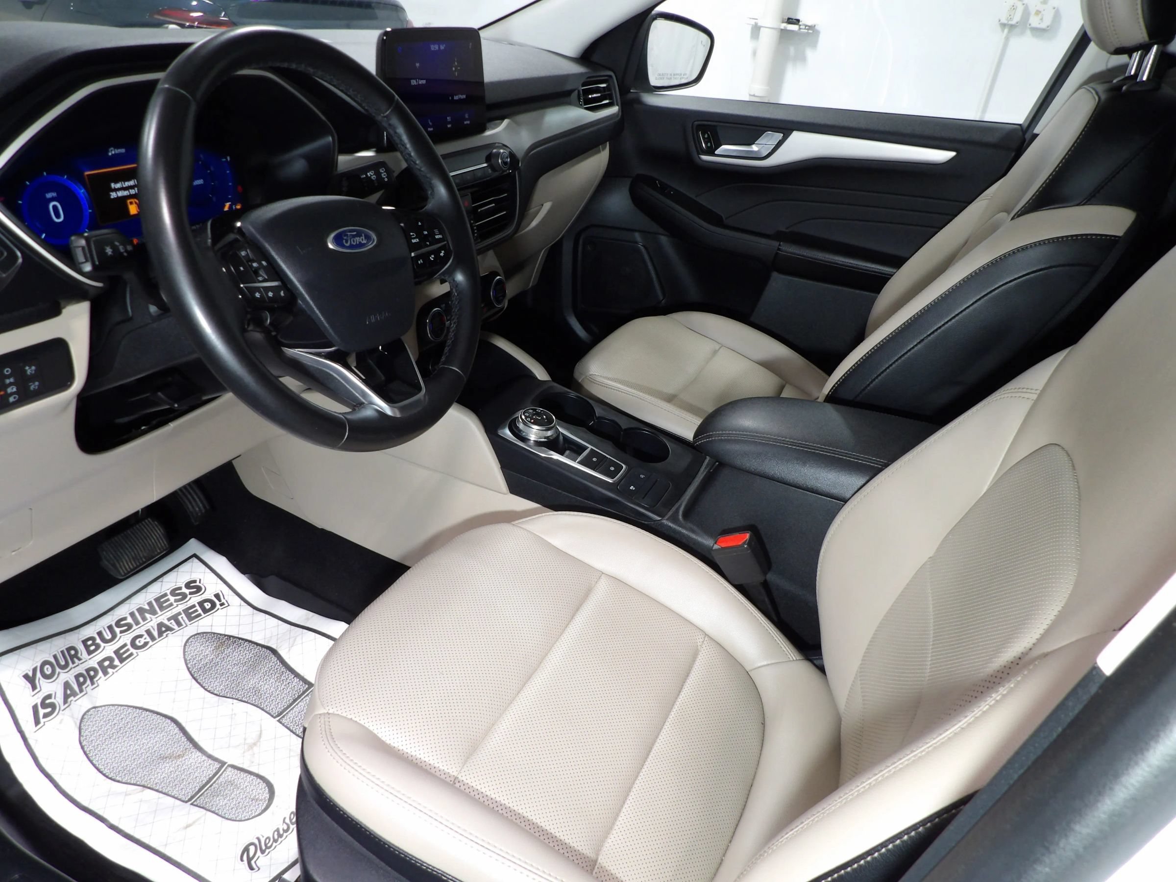 Used 2021 Ford Escape SEL w/ Technology Package AWD/4WD image 9
