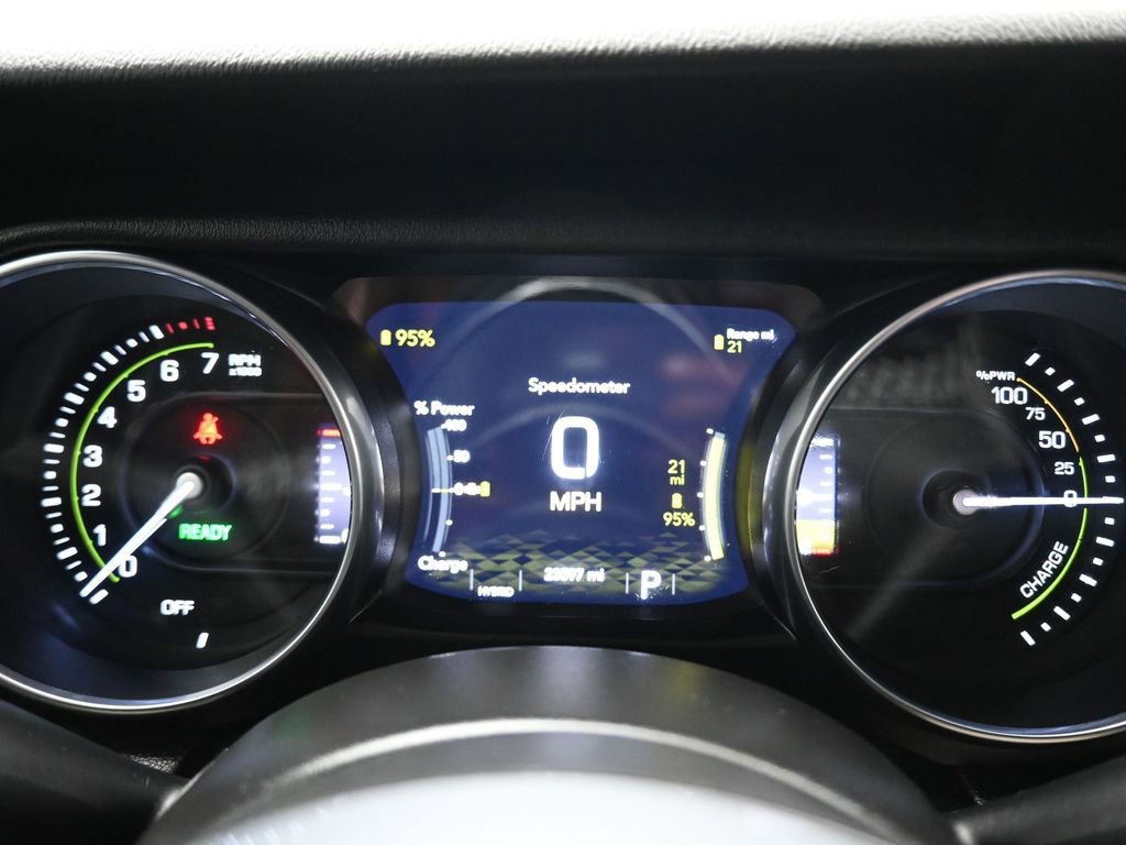 Used 2021 Jeep Wrangler Unlimited Sahara w/ Cold Weather Group image 15