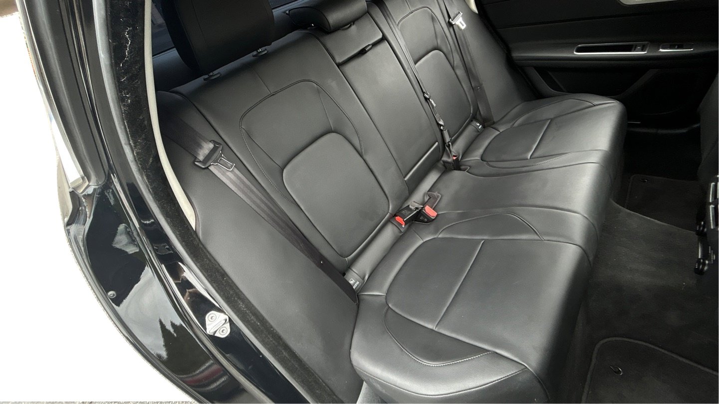 Used 2016 Jaguar XF Premium image 19