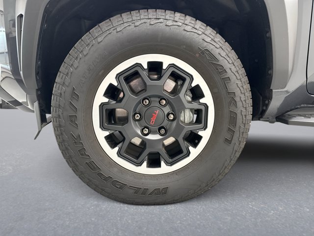 Used 2025 Toyota 4Runner TRD Off-Road Premium AWD/4WD image 24