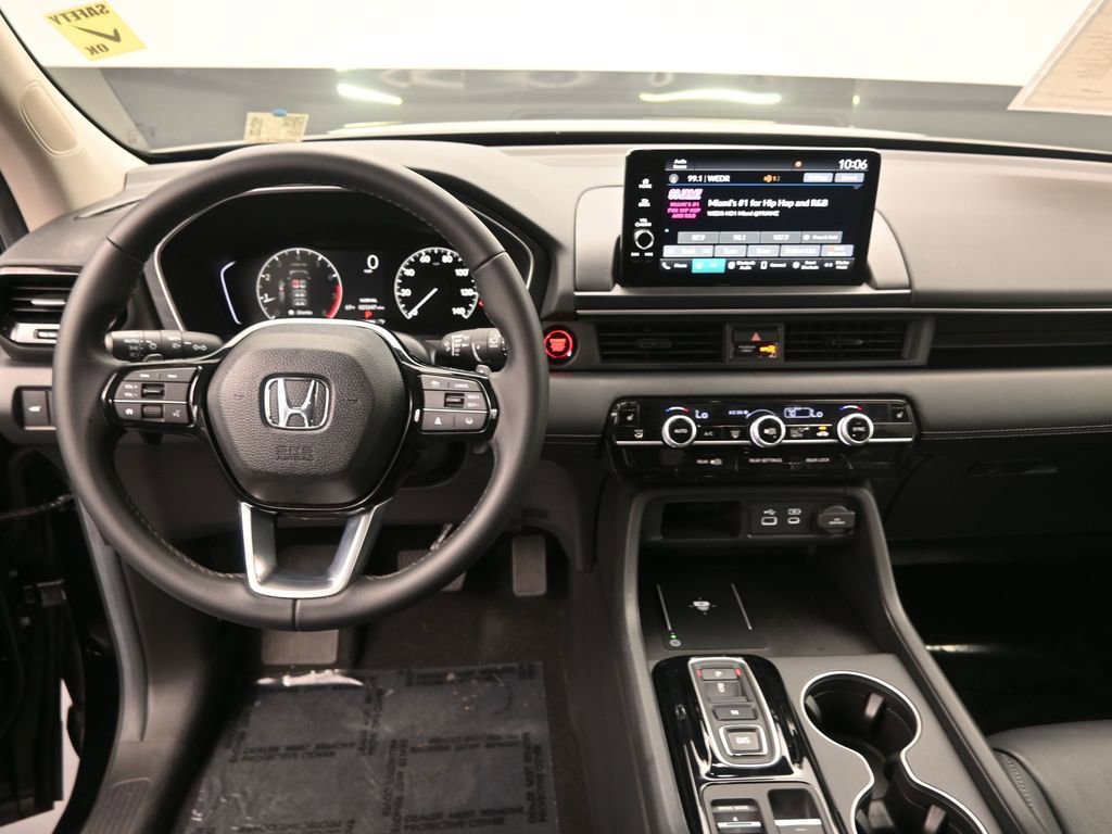 Used 2025 Honda Pilot EX-L image 15