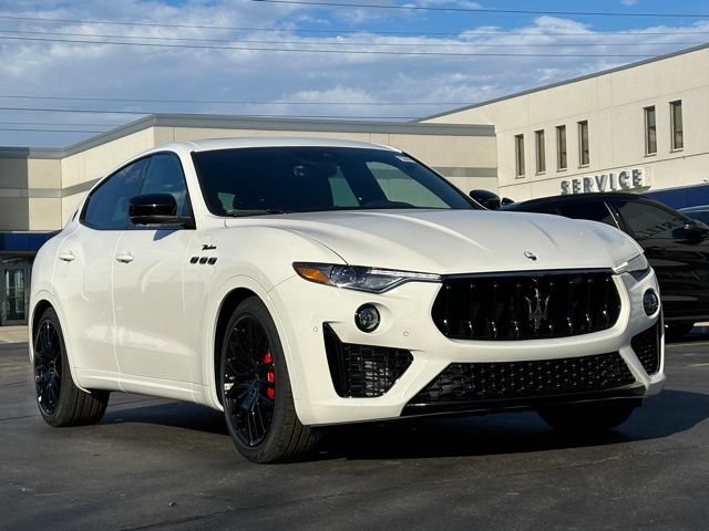 Used 2024 Maserati Levante Modena Ultima AWD/4WD image 2