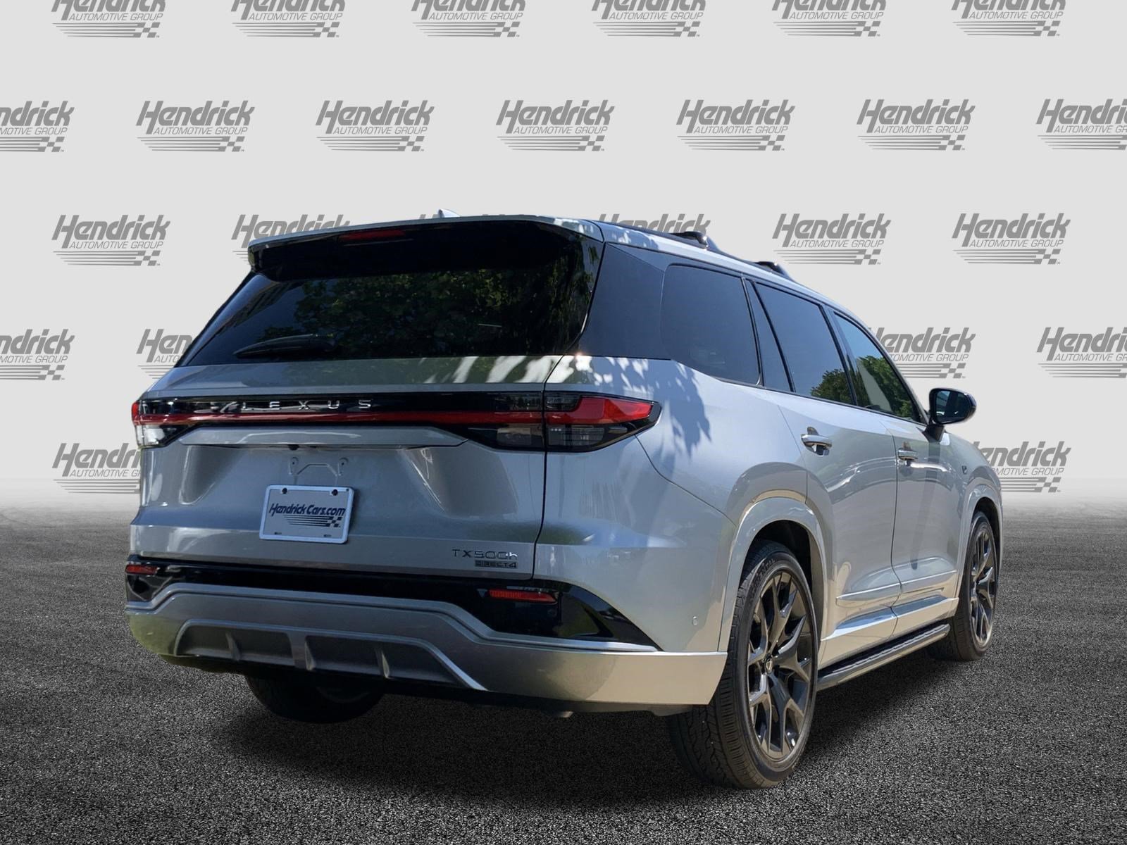 Used 2025 Lexus TX 500h AWD w/ Technology Package image 10