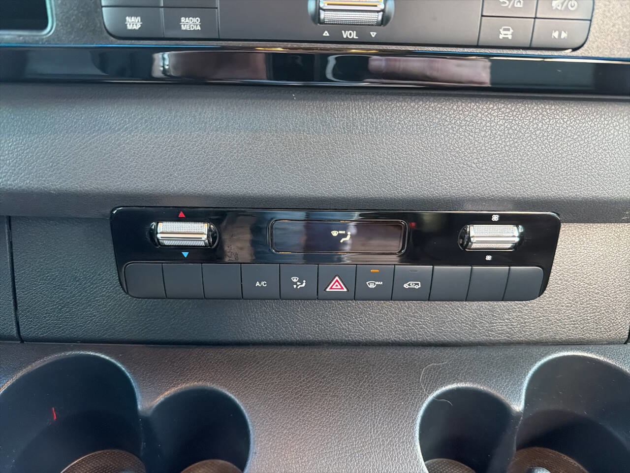 Used 2020 Mercedes-Benz Sprinter 2500 image 28