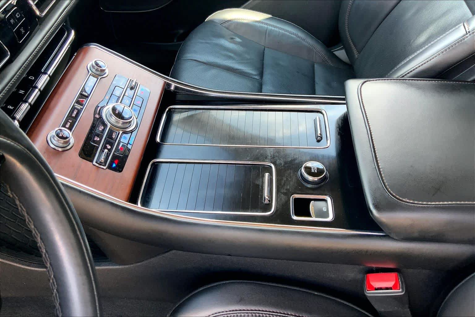 Used 2022 Lincoln Aviator Reserve w/ Elements Package Plus RWD image 17