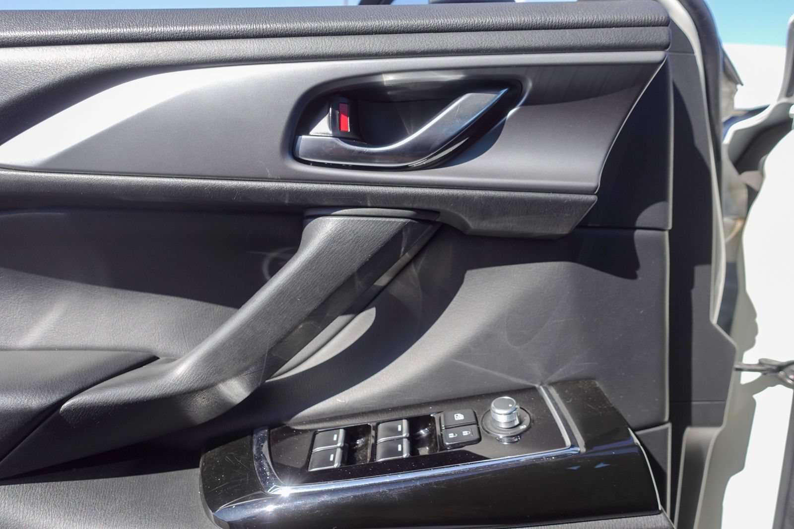 Used 2023 MAZDA CX-9 Touring AWD/4WD image 17